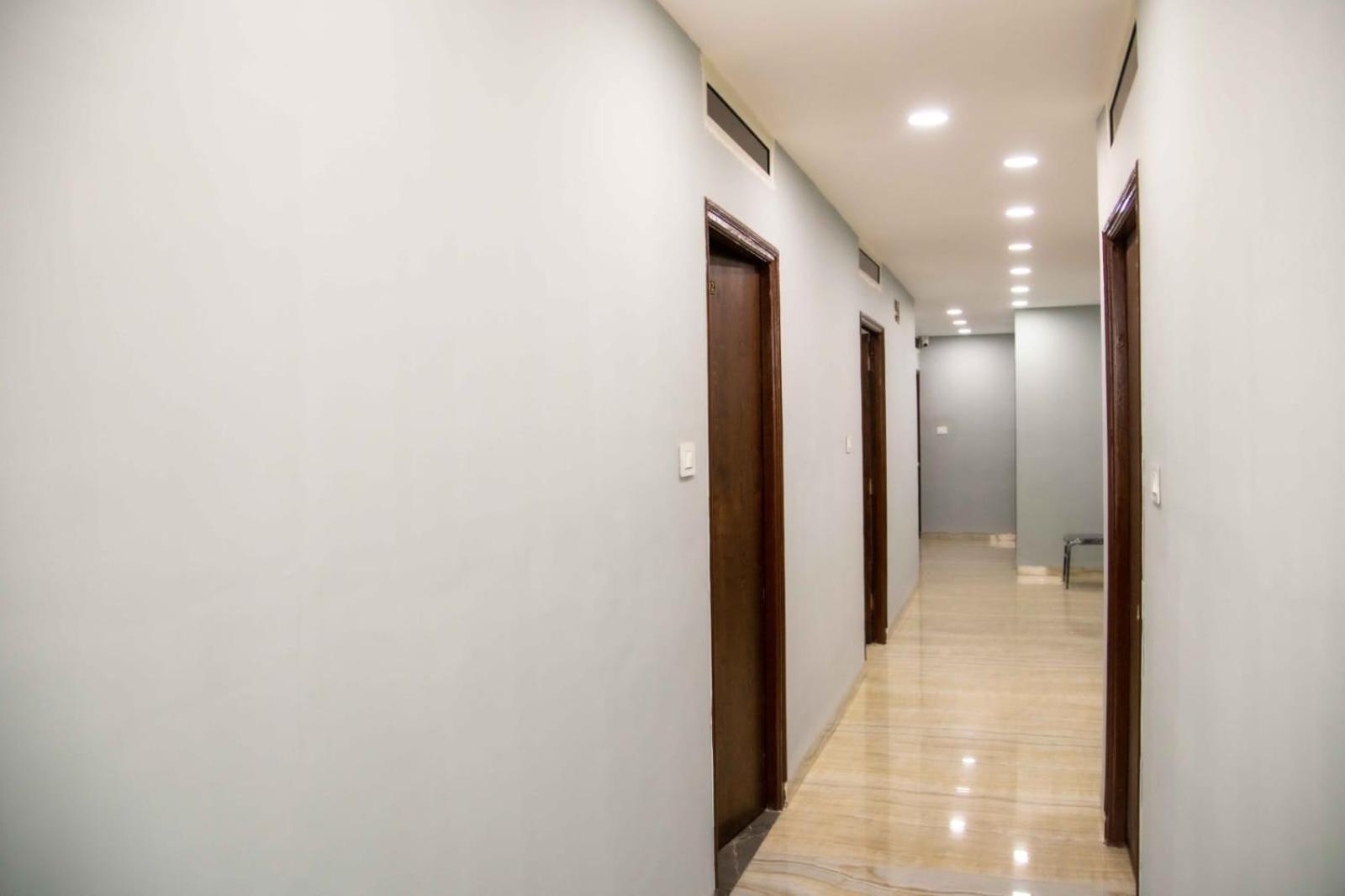 Hotel Abhinandan Indore Buitenkant foto